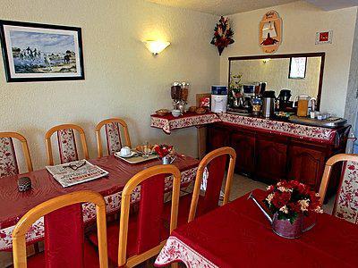 Logis Heraclee Saint-Gilles  Εξωτερικό φωτογραφία